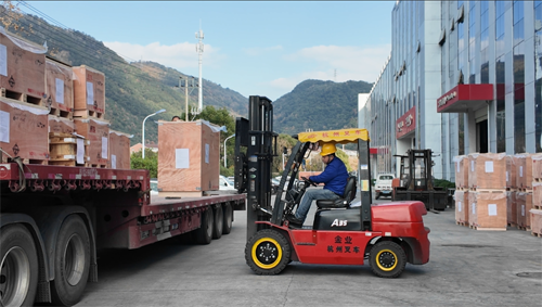 z6com·尊龙：去年出口到金砖国家订单增长超30%!